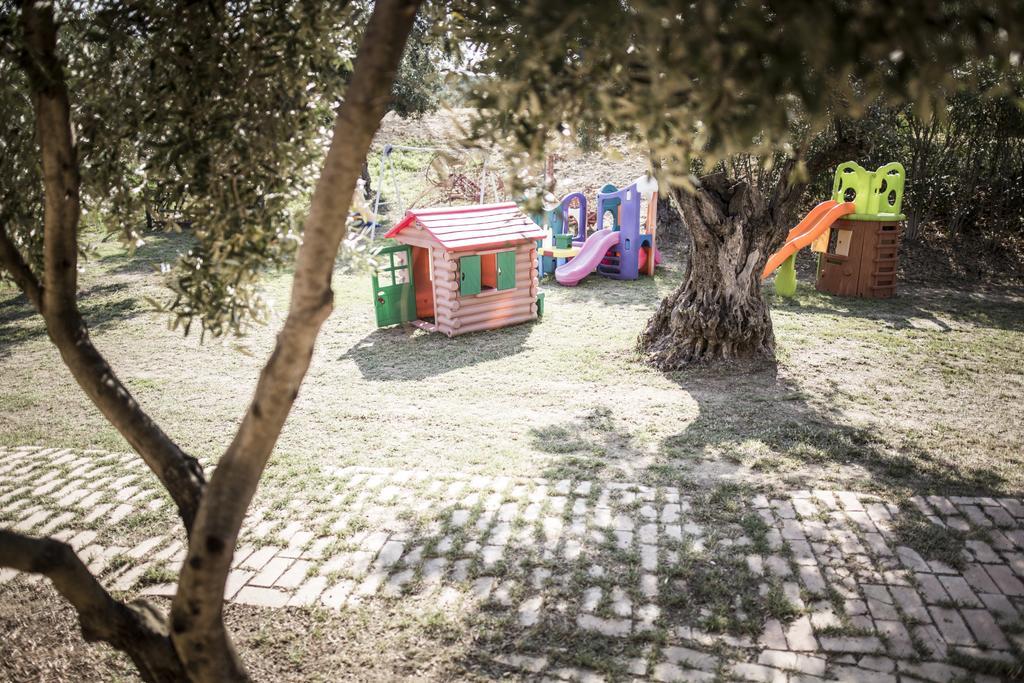 Agriturismo Il Giriatello クロトーネ エクステリア 写真