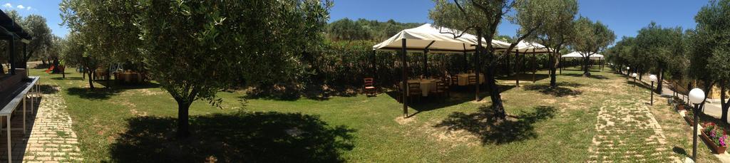 Agriturismo Il Giriatello クロトーネ エクステリア 写真