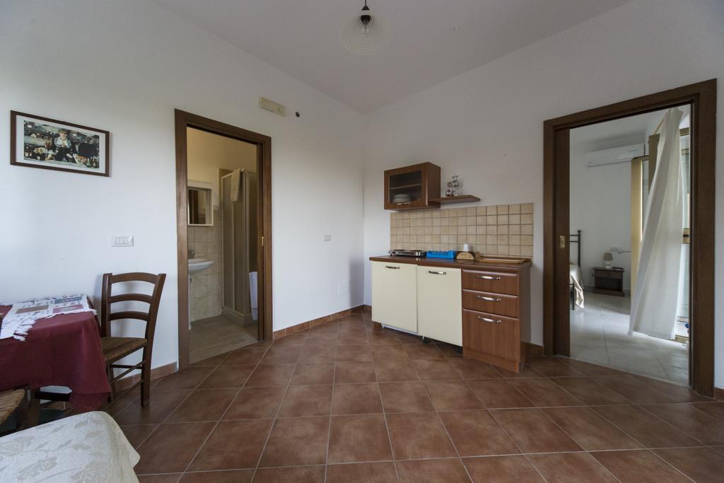 Agriturismo Il Giriatello クロトーネ エクステリア 写真