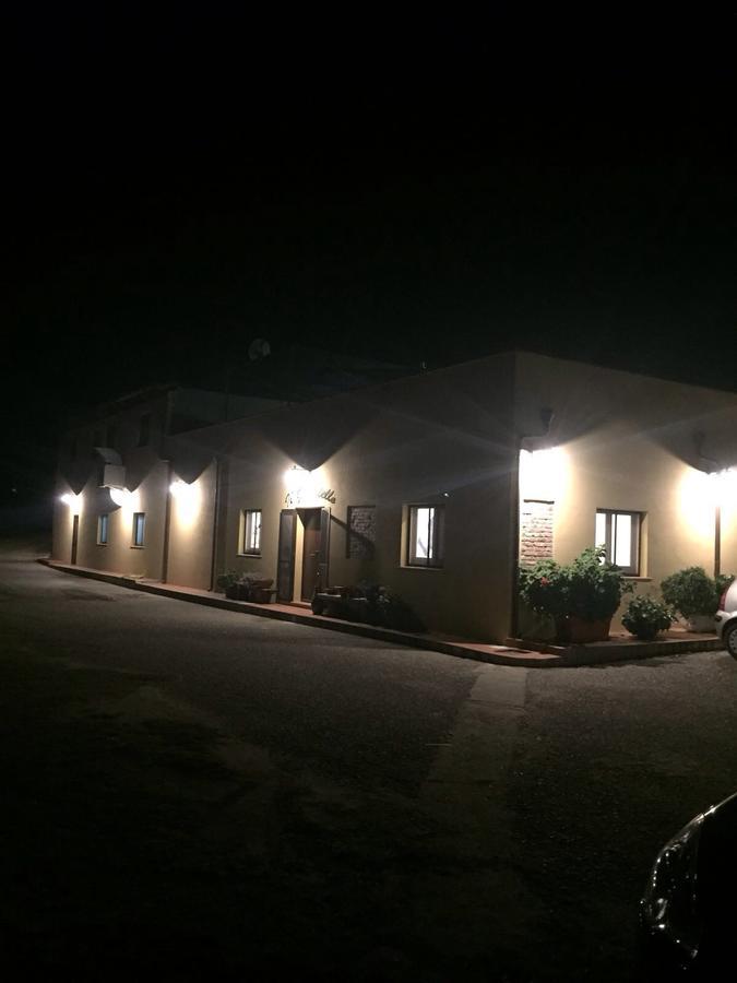 Agriturismo Il Giriatello クロトーネ エクステリア 写真